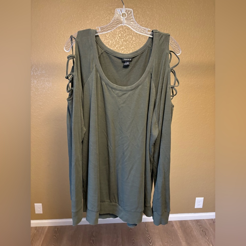 Torrid Olive Green Cut Out Sleeve Pullover